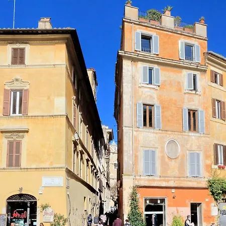 Navona Halldis *